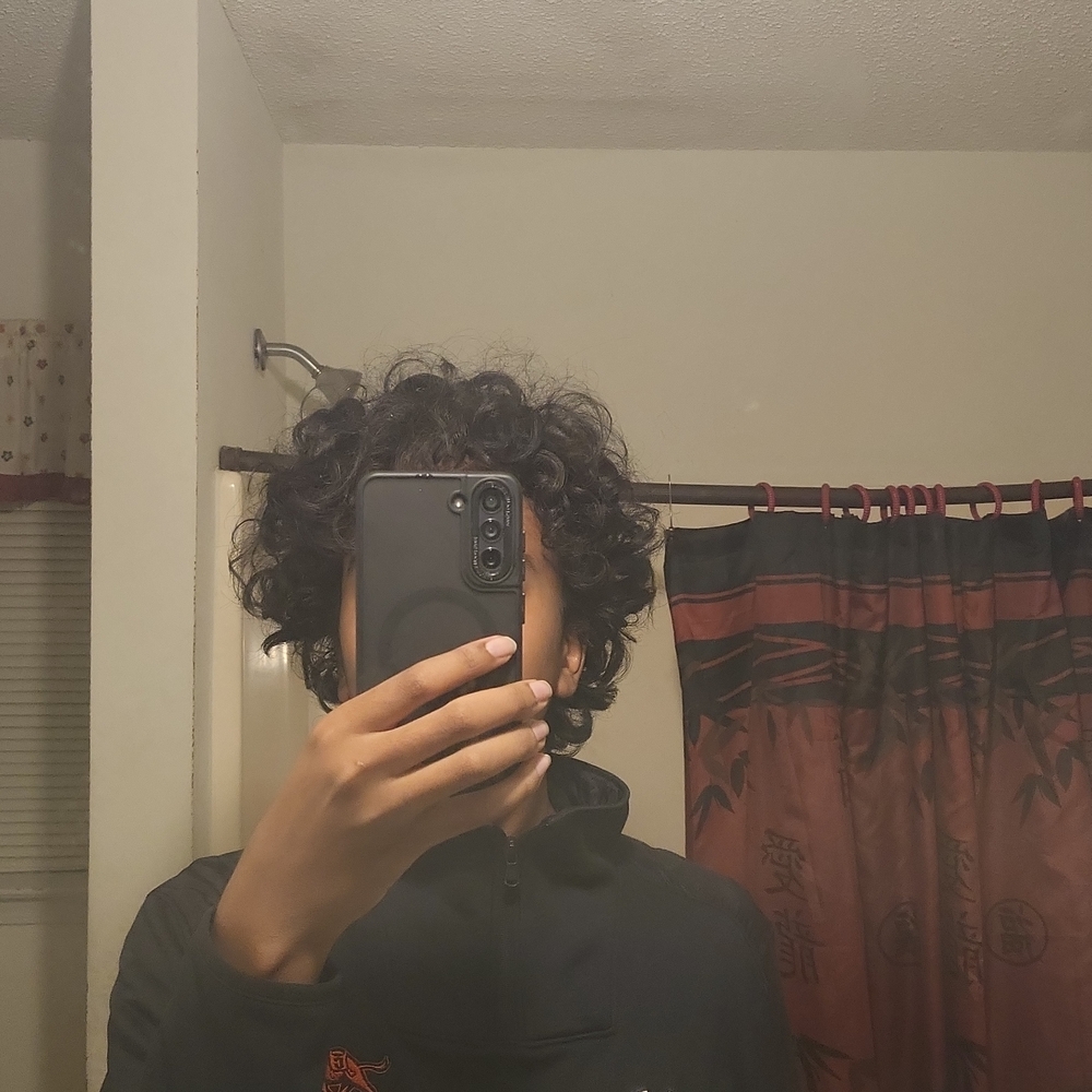 Under Armour Black Sweatshirt